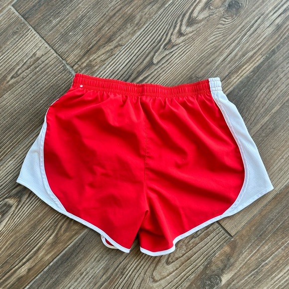 Nike Girl Kids Red and White Sports Shorts - Picture 6 of 7